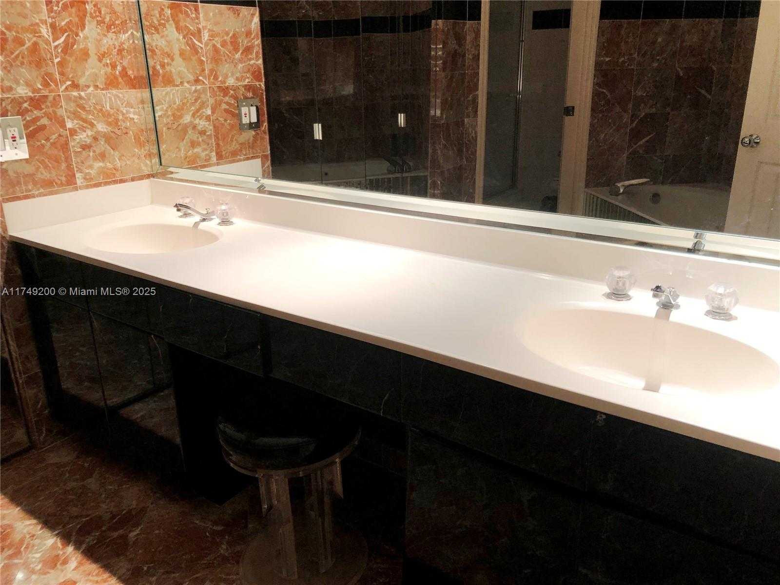 Small Image of 3500 MYSTIC POINTE DR #1905, Aventura Number 20