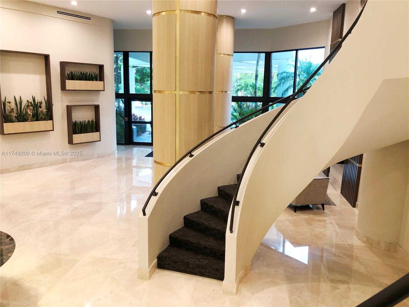 Small Image of 3500 MYSTIC POINTE DR #1905, Aventura Number 41