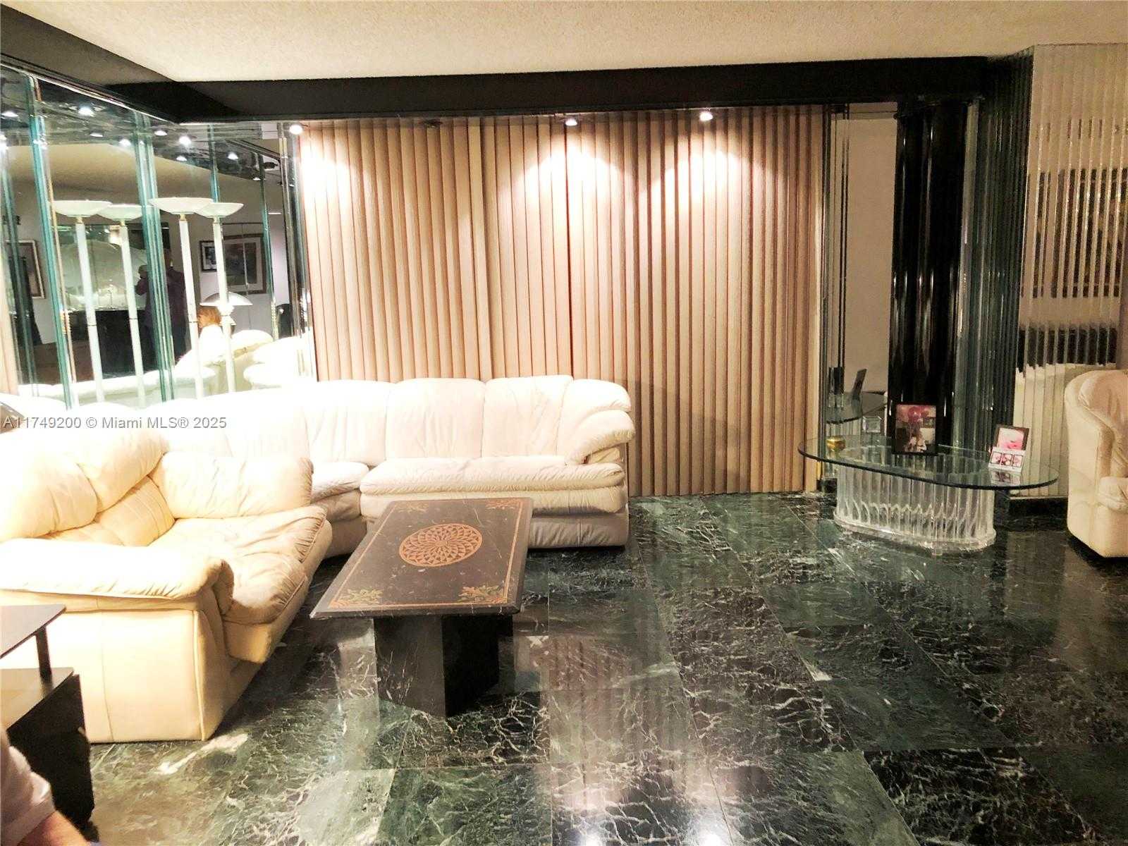 Small Image of 3500 MYSTIC POINTE DR #1905, Aventura Number 7