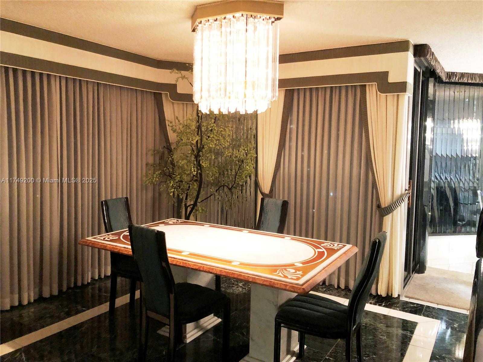 Small Image of 3500 MYSTIC POINTE DR #1905, Aventura Number 8