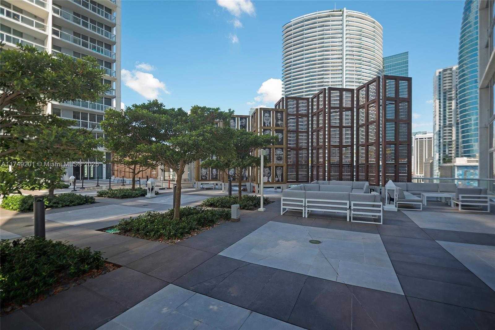Small Image of 485 BRICKELL AVE #2603, Miami Number 15
