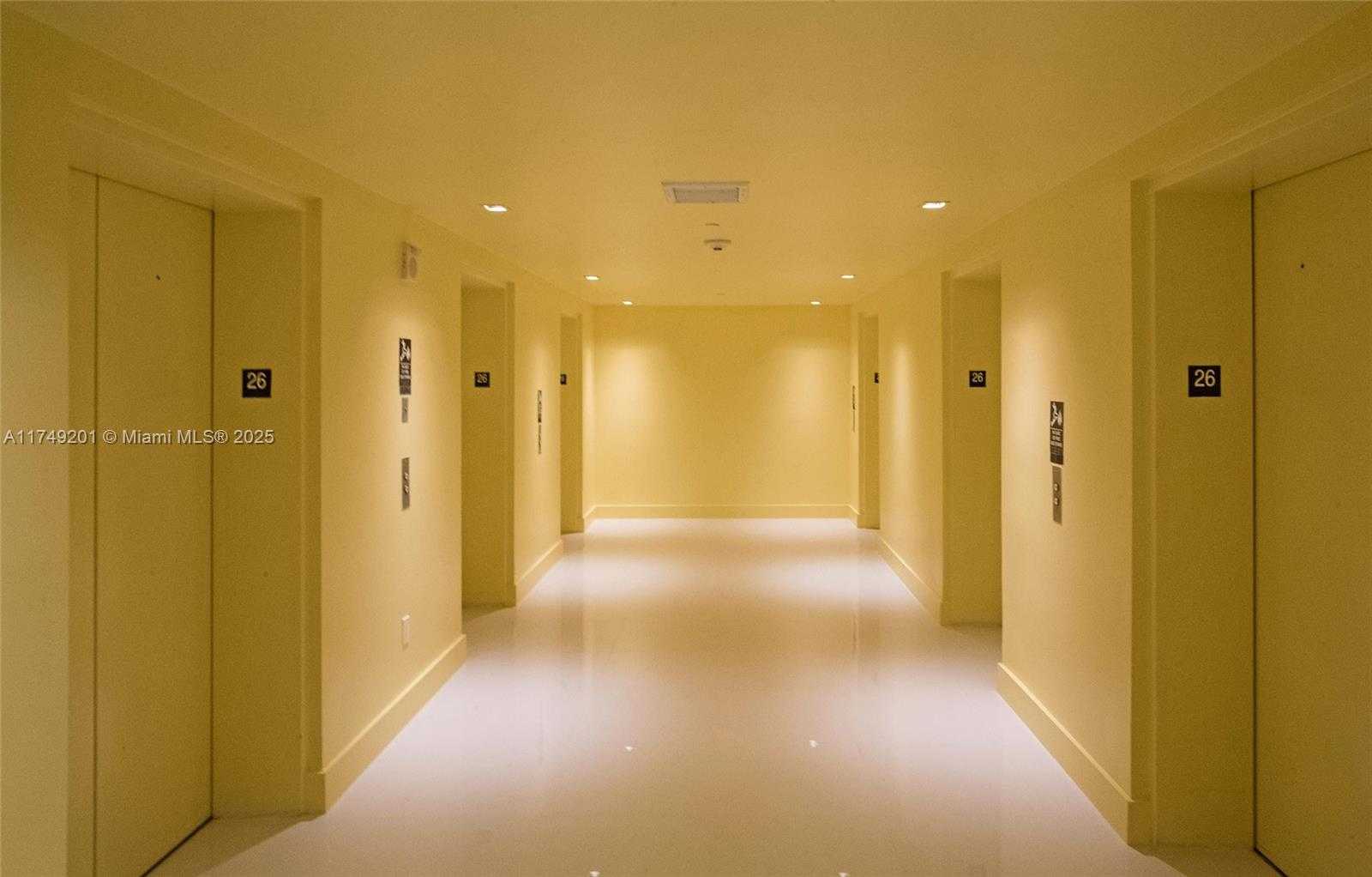 Small Image of 485 BRICKELL AVE #2603, Miami Number 17