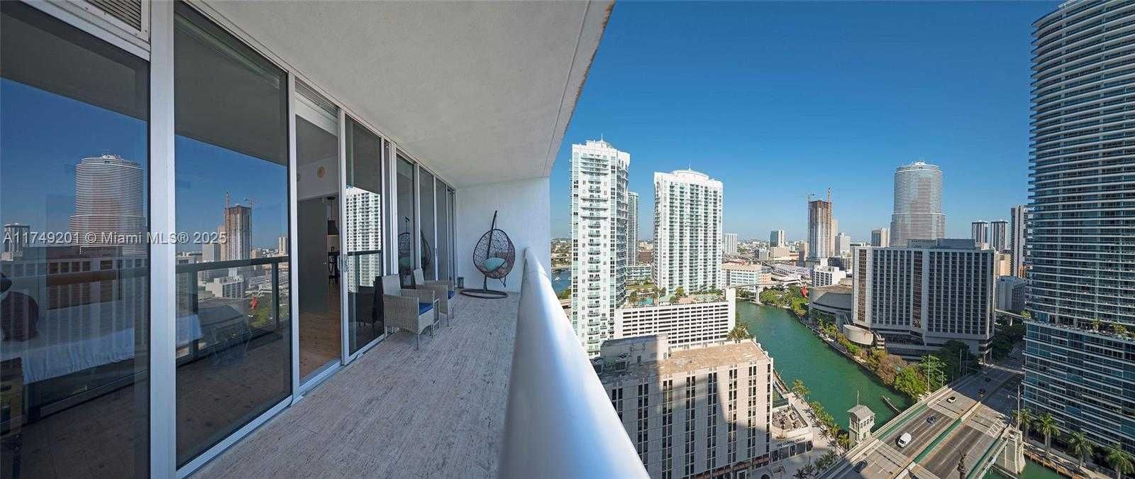 Small Image of 485 BRICKELL AVE #2603, Miami Number 5