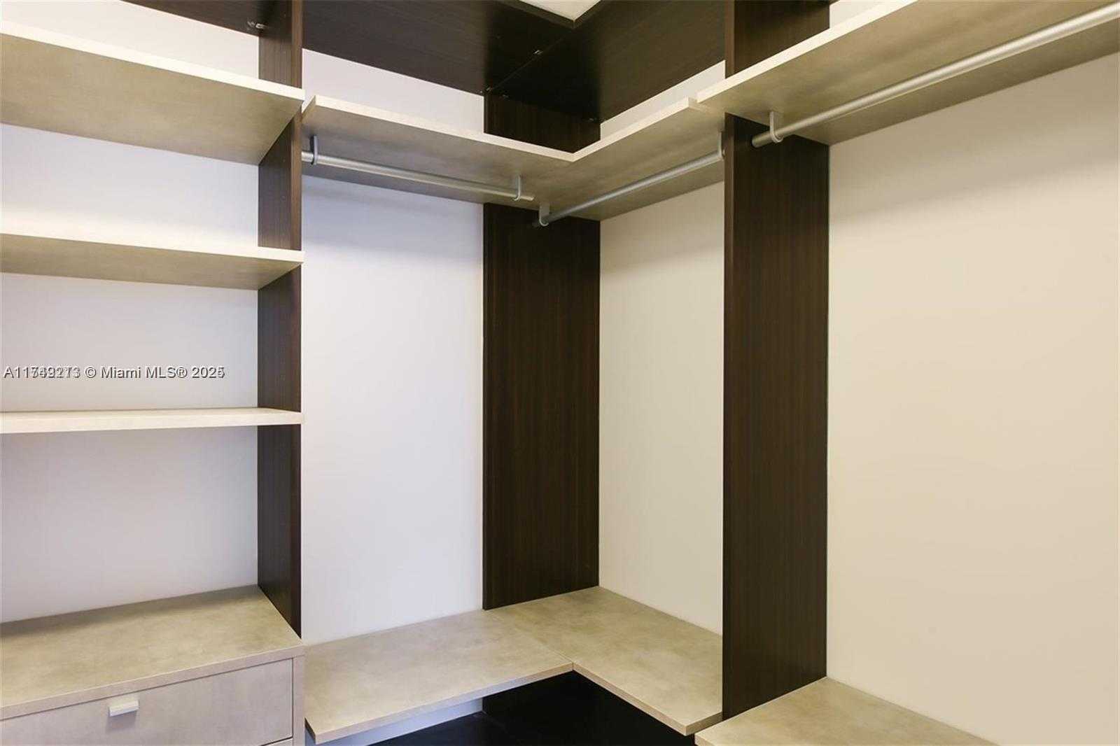 Small Image of 801 SOUTH MIAMI AVE #1808, Miami Number 21