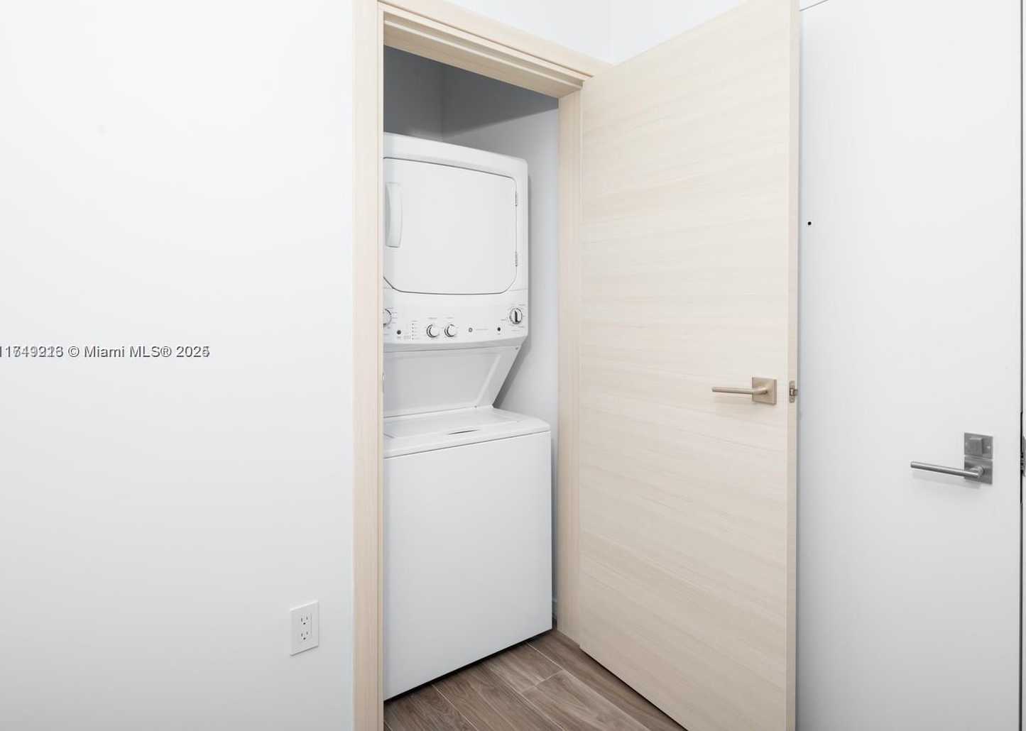 Small Image of 801 SOUTH MIAMI AVE #1808, Miami Number 32