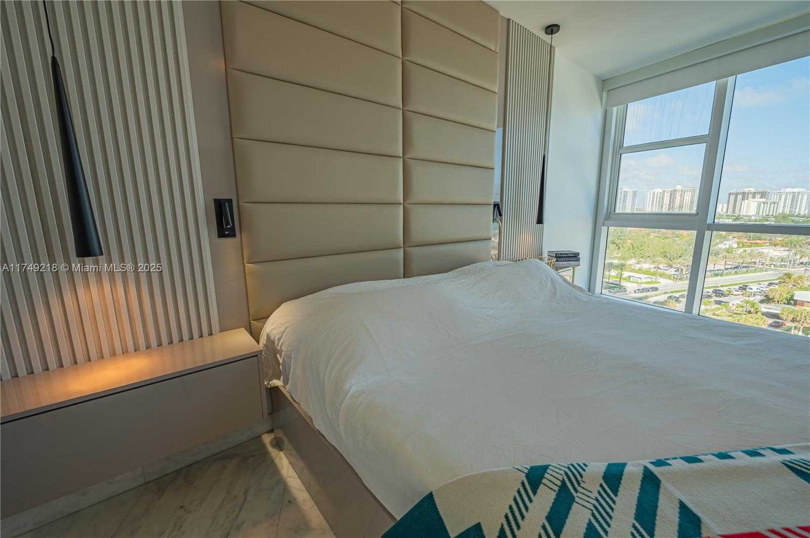 Small Image of 18201 COLLINS AVE #1201, Sunny Isles Beach Number 38