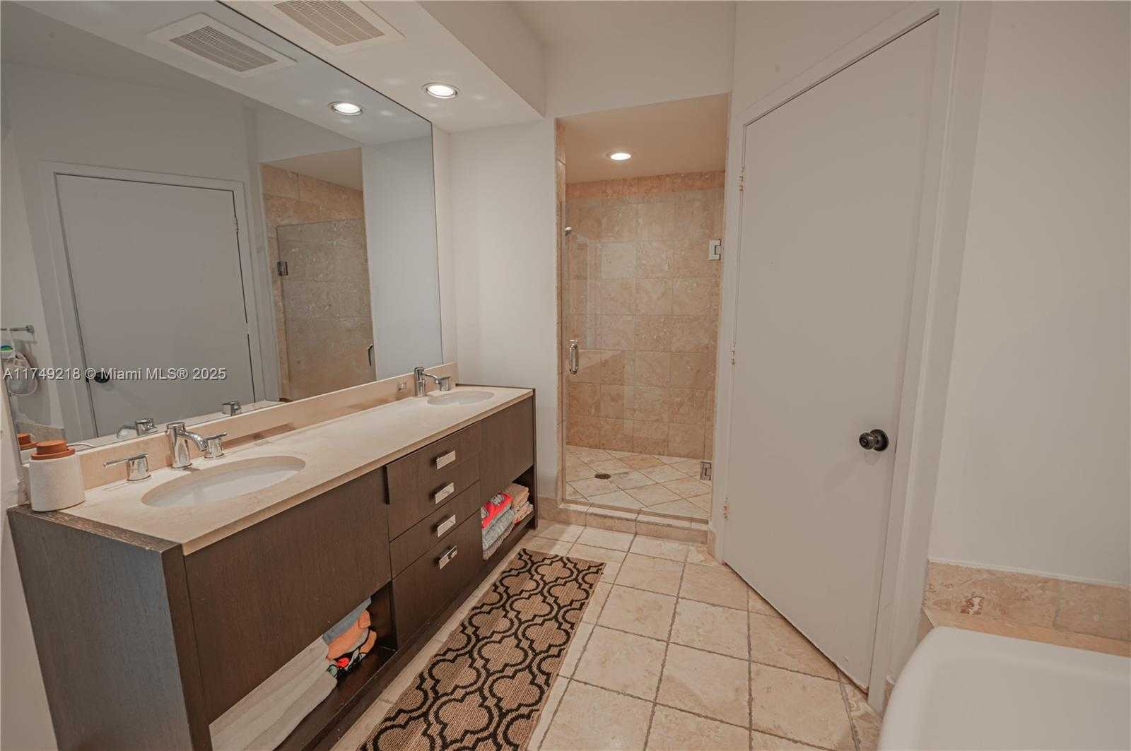 Small Image of 18201 COLLINS AVE #1201, Sunny Isles Beach Number 41