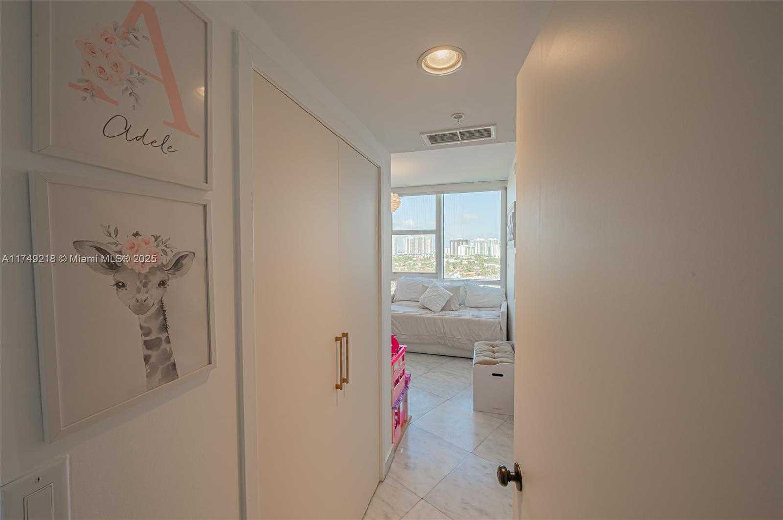 Small Image of 18201 COLLINS AVE #1201, Sunny Isles Beach Number 42