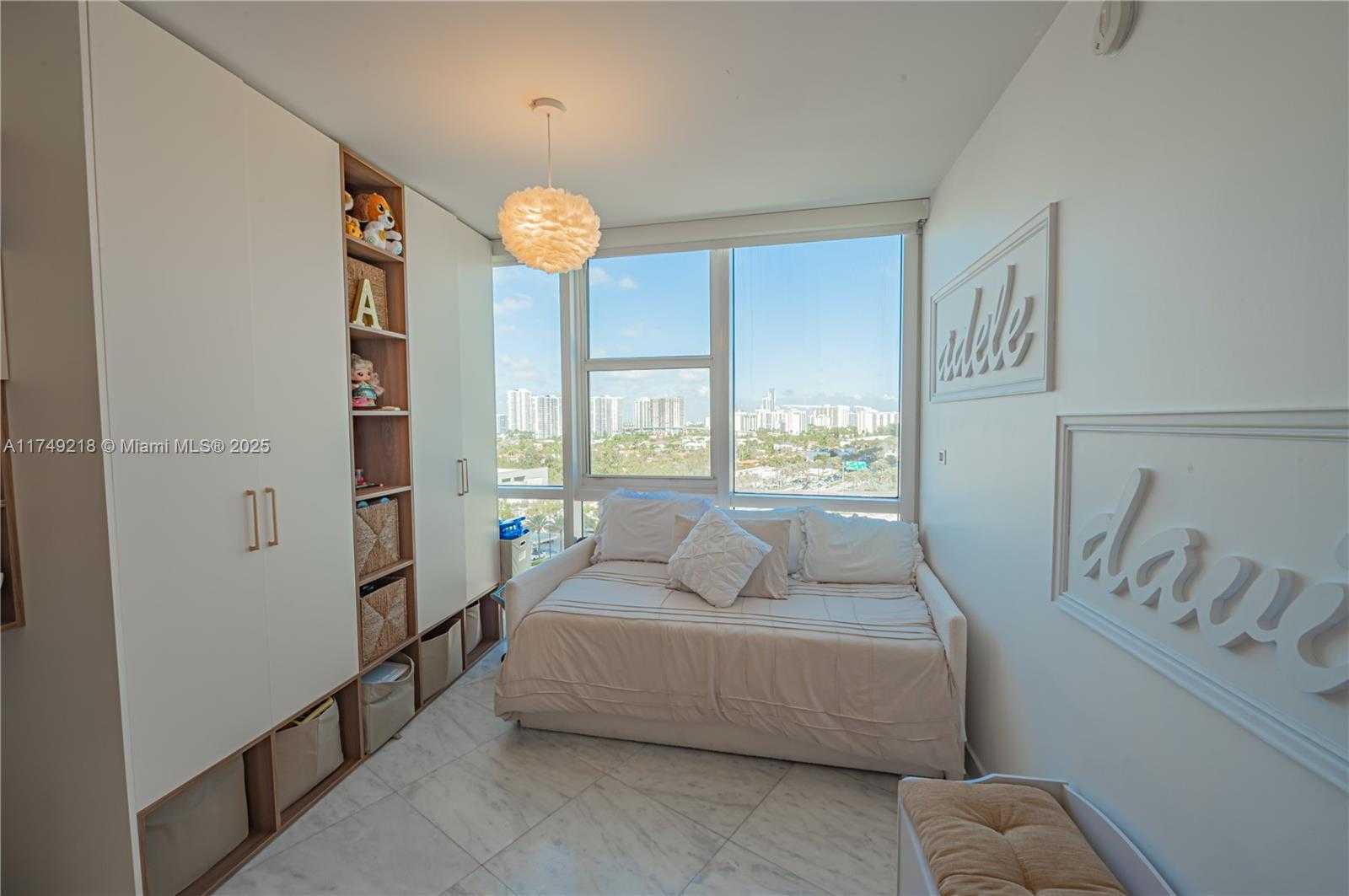 Small Image of 18201 COLLINS AVE #1201, Sunny Isles Beach Number 44