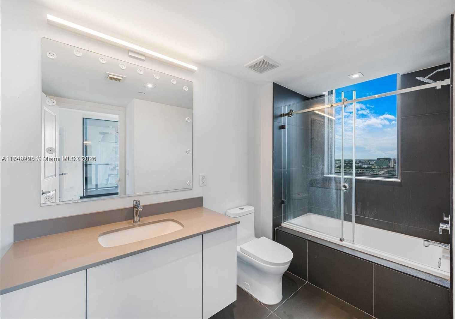 Small Image of 1600 NORTH EAST 1ST AVE #1220, Miami Number 13