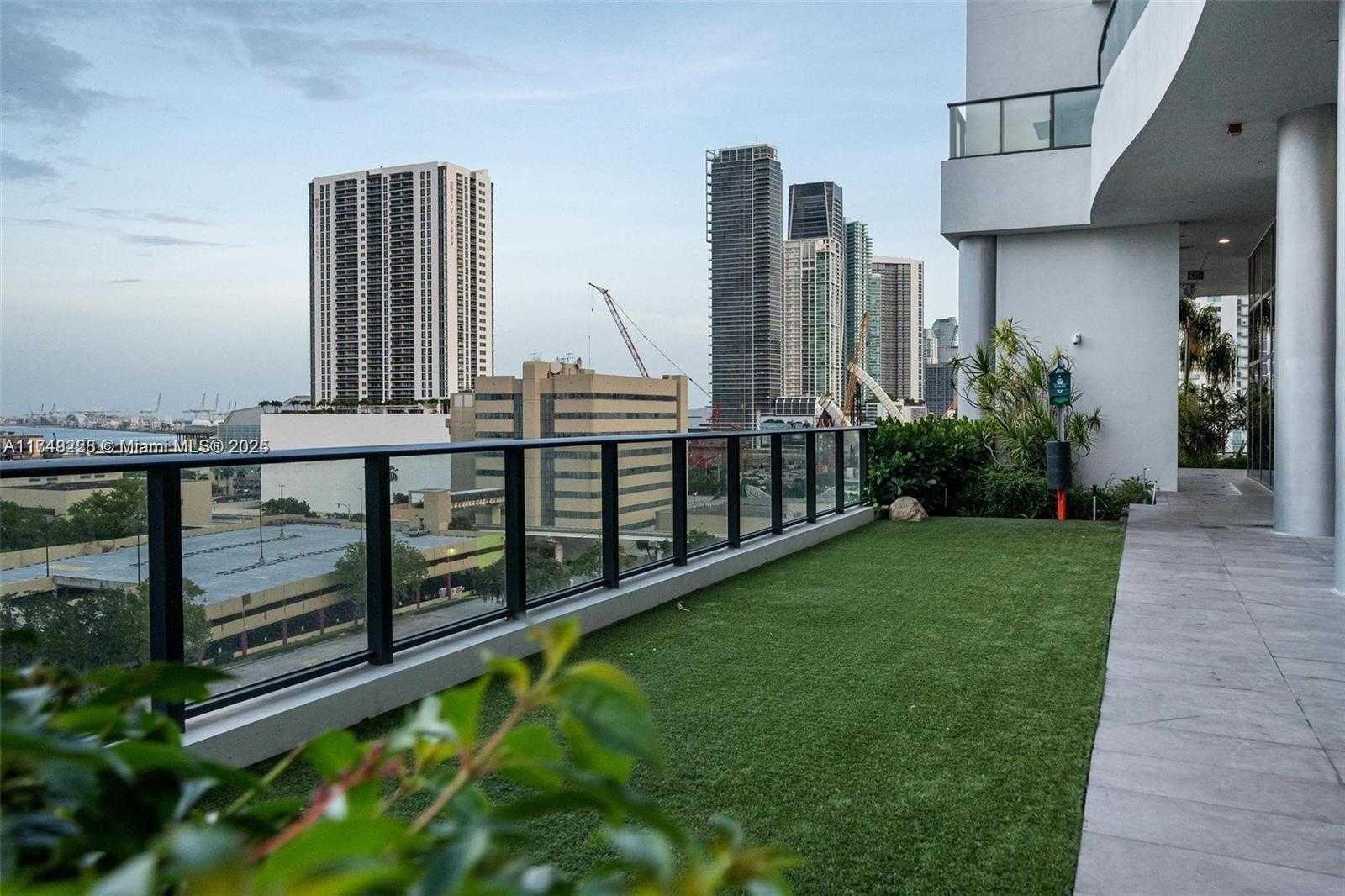 Small Image of 1600 NORTH EAST 1ST AVE #1220, Miami Number 21