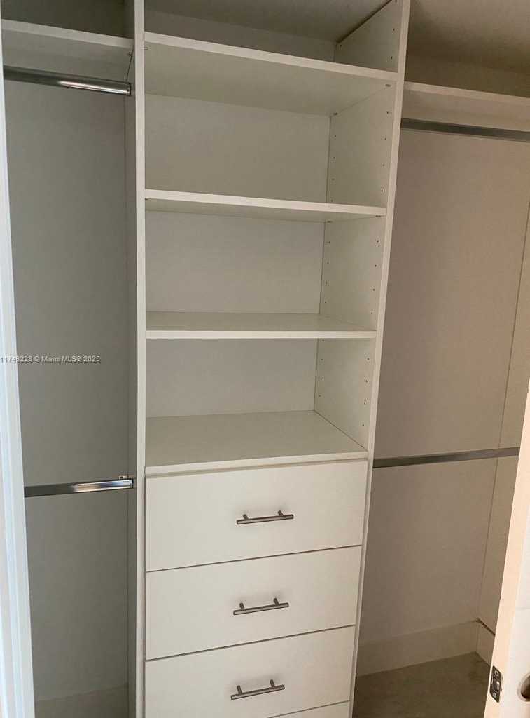 Small Image of 1600 NORTH EAST 1ST AVE #1220, Miami Number 7
