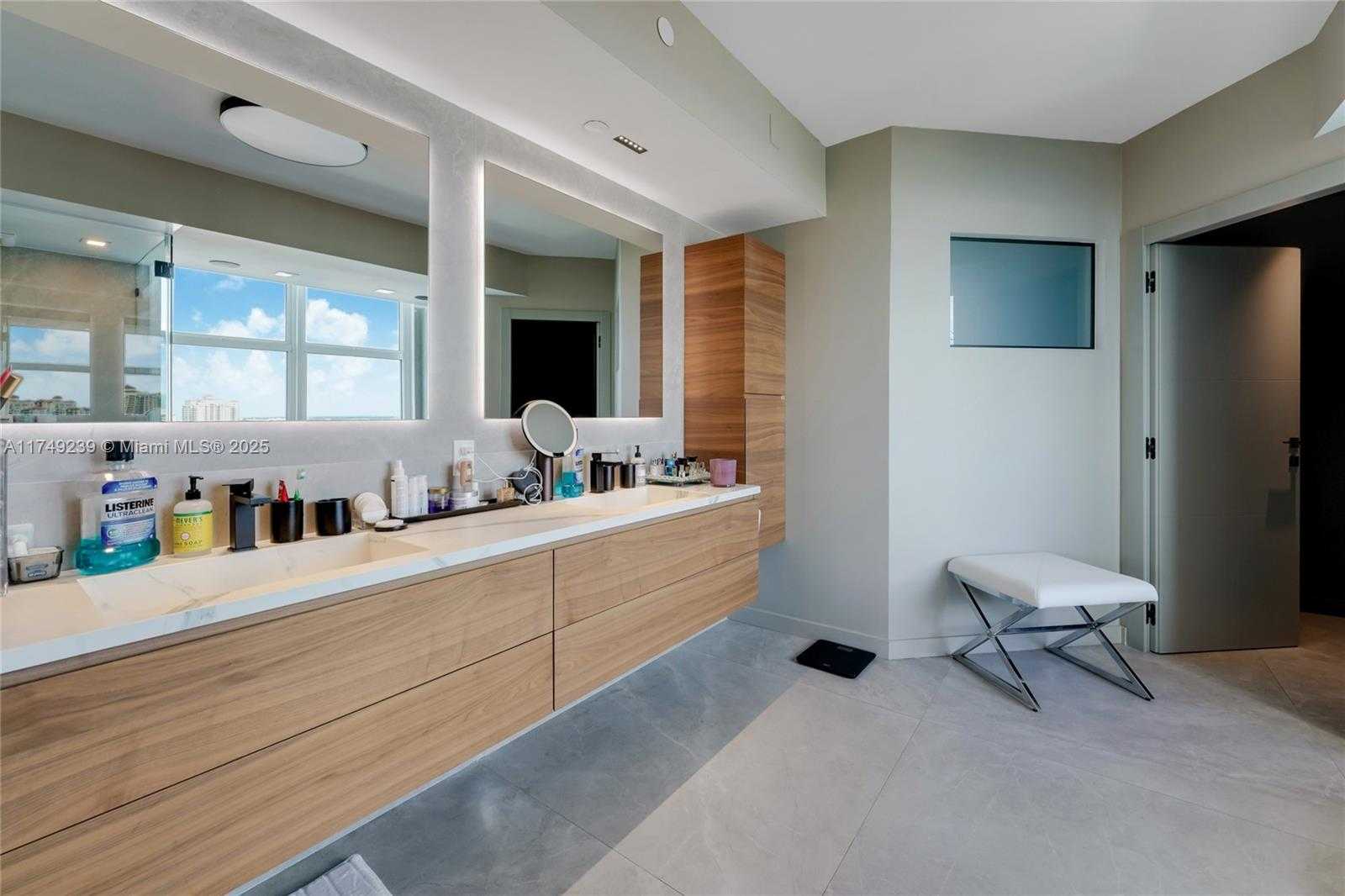 Small Image of 3201 NORTH EAST 183RD ST #2201, Aventura Number 22