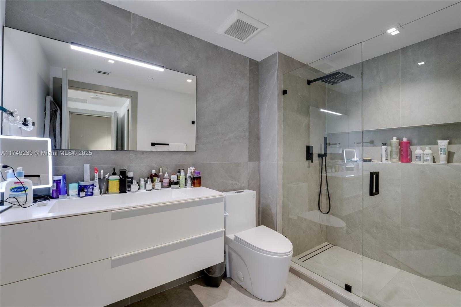 Small Image of 3201 NORTH EAST 183RD ST #2201, Aventura Number 32