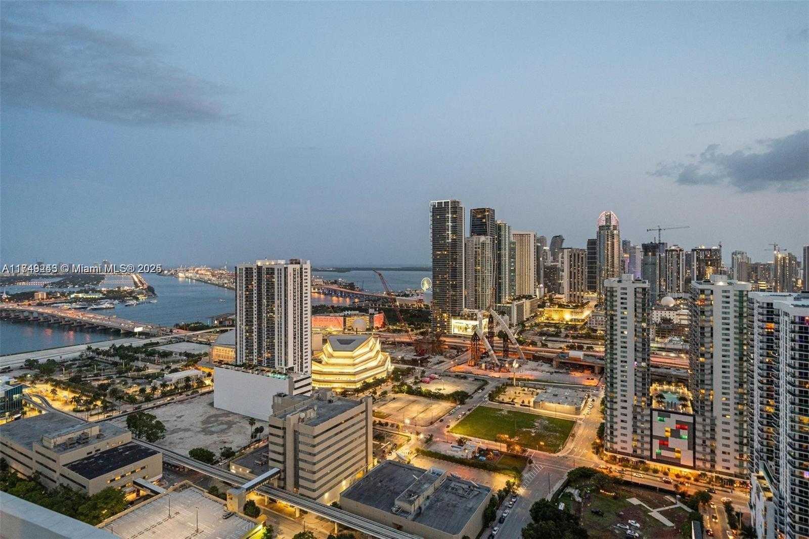 Small Image of 1600 NORTH EAST 1ST AVE #1003, Miami Number 7