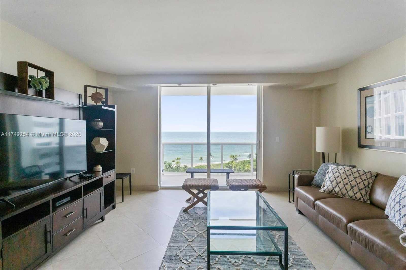 Small Image of 10275 COLLINS AV #1018, Bal Harbour Number 6