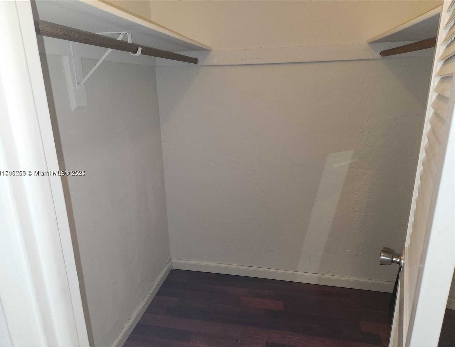 Small Image of 19370 COLLINS AVE #517, Sunny Isles Beach Number 17