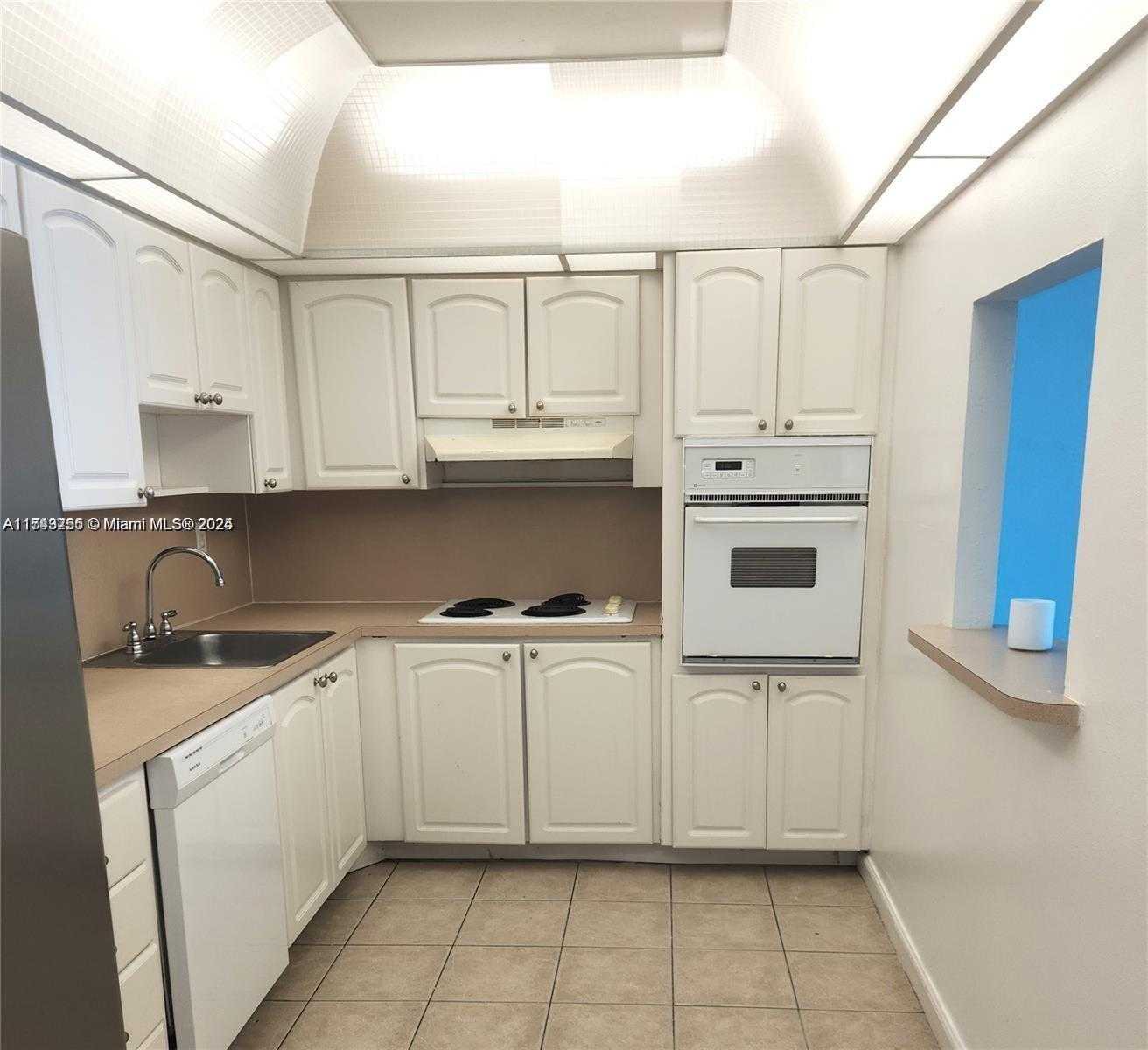Small Image of 19370 COLLINS AVE #517, Sunny Isles Beach Number 9