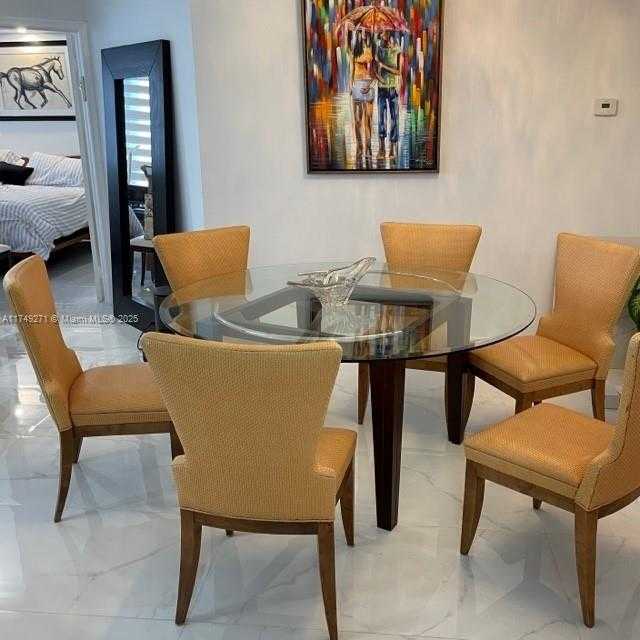 Small Image of 3530 #2604, Aventura Number 25