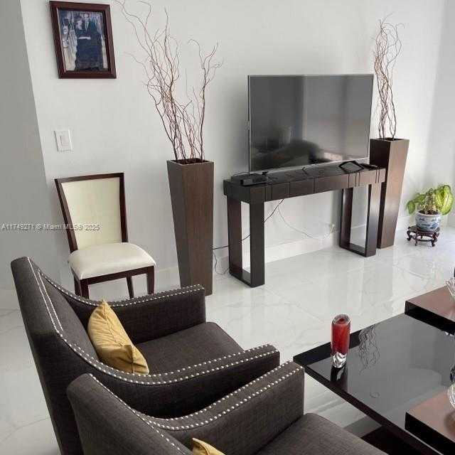 Small Image of 3530 #2604, Aventura Number 29