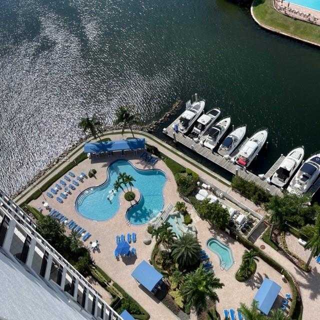Small Image of 3530 #2604, Aventura Number 3