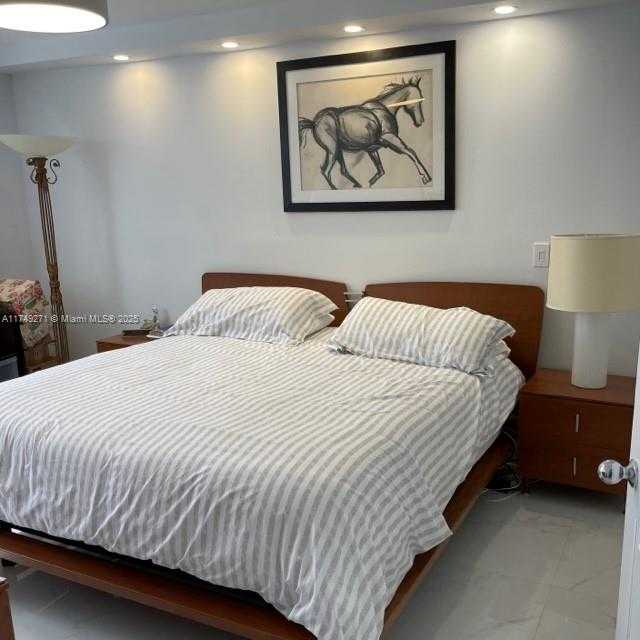 Small Image of 3530 #2604, Aventura Number 5