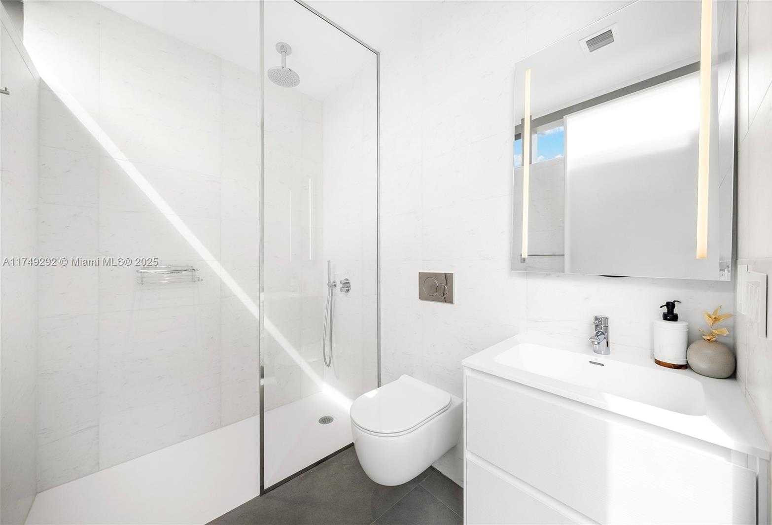 Small Image of 2000 SOUTH OCEAN DR #22B, Hallandale Beach Number 28