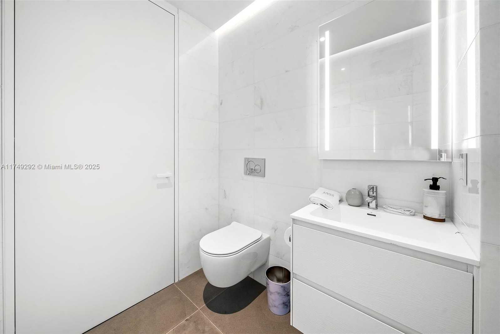 Small Image of 2000 SOUTH OCEAN DR #22B, Hallandale Beach Number 45