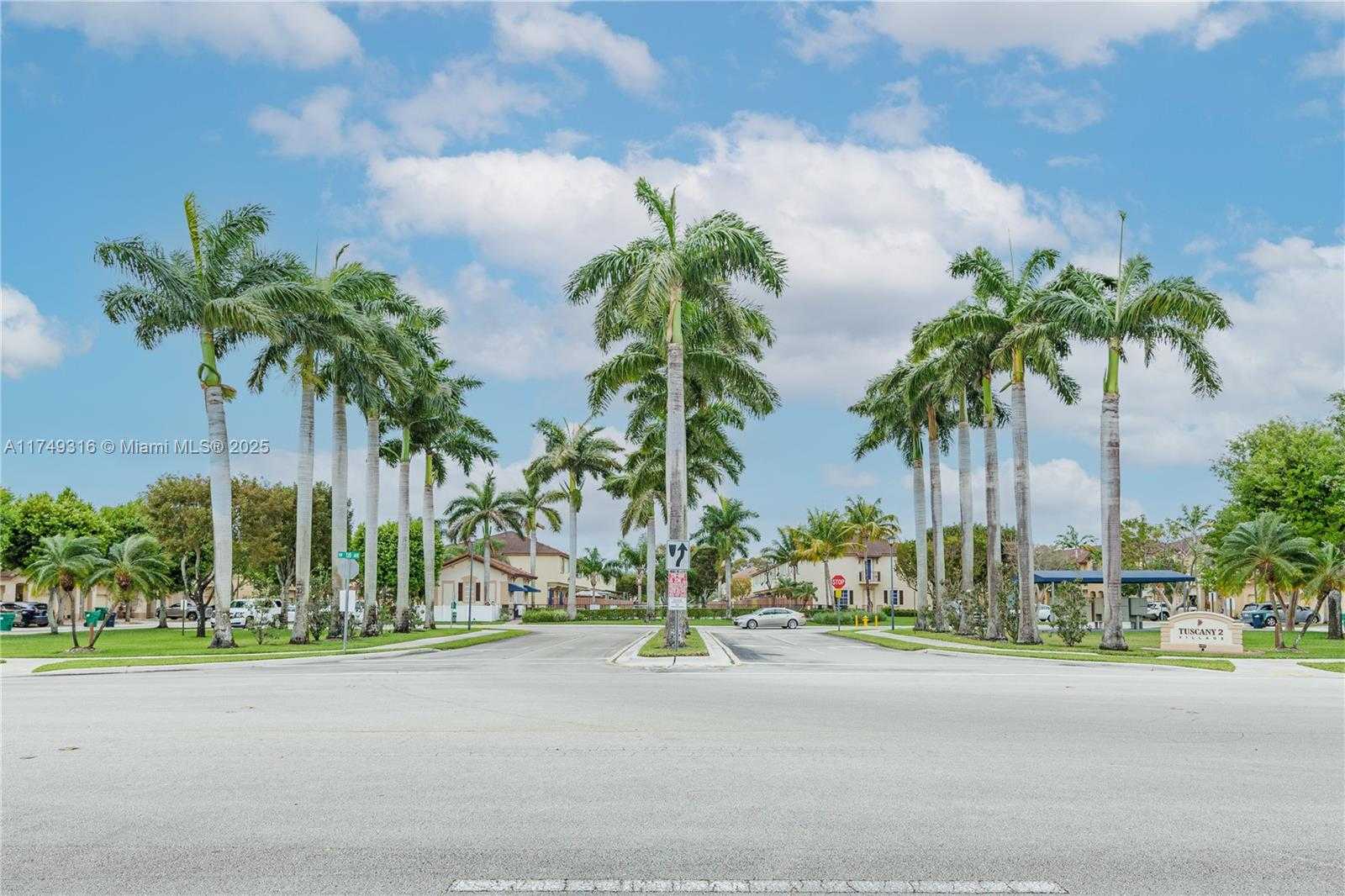 Small Image of 12923, Miami Number 19