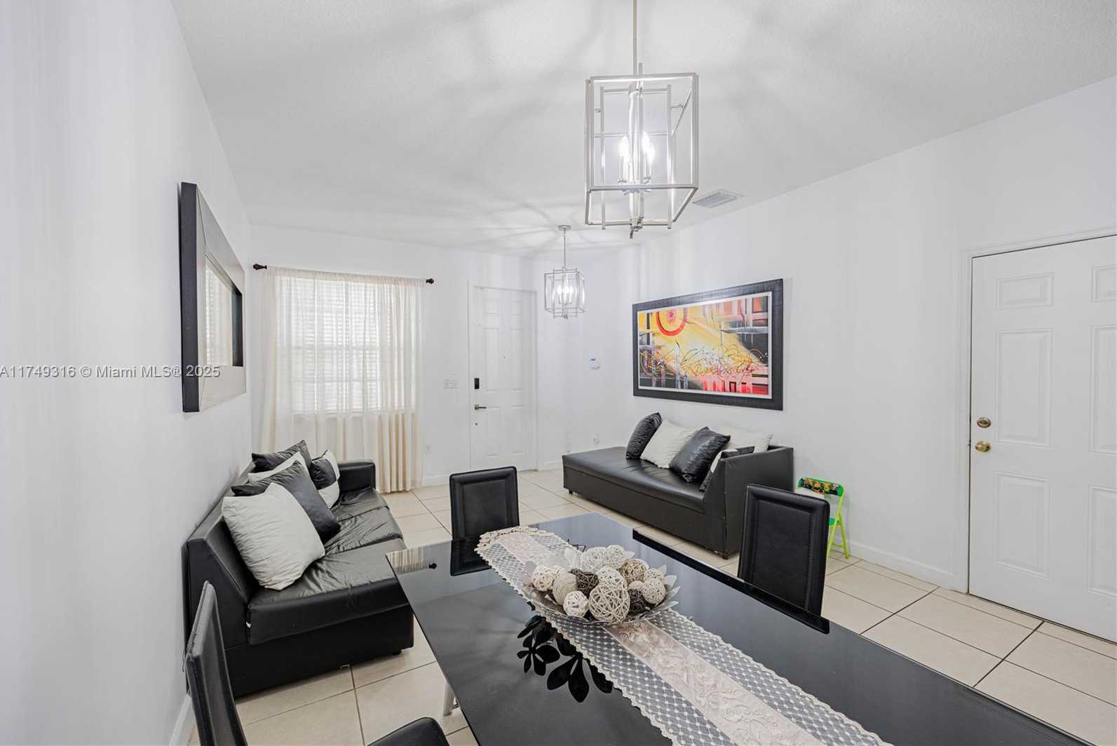 Small Image of 12923, Miami Number 3