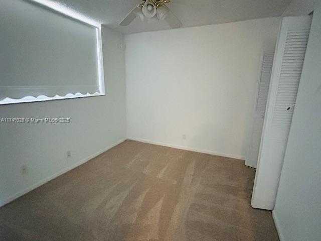 Small Image of 9235 LAGOON PL #404, Davie Number 8