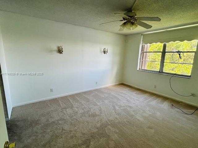 Small Image of 9235 LAGOON PL #404, Davie Number 9