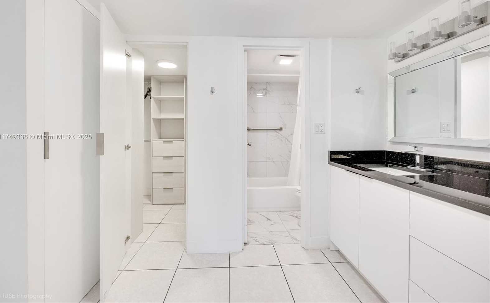 Small Image of 100 BAYVIEW DR #1231, Sunny Isles Beach Number 5