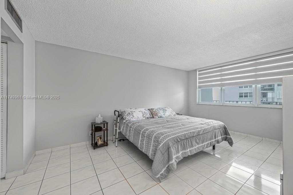 Small Image of 1410 SOUTH OCEAN DR #1103, Hollywood Number 10