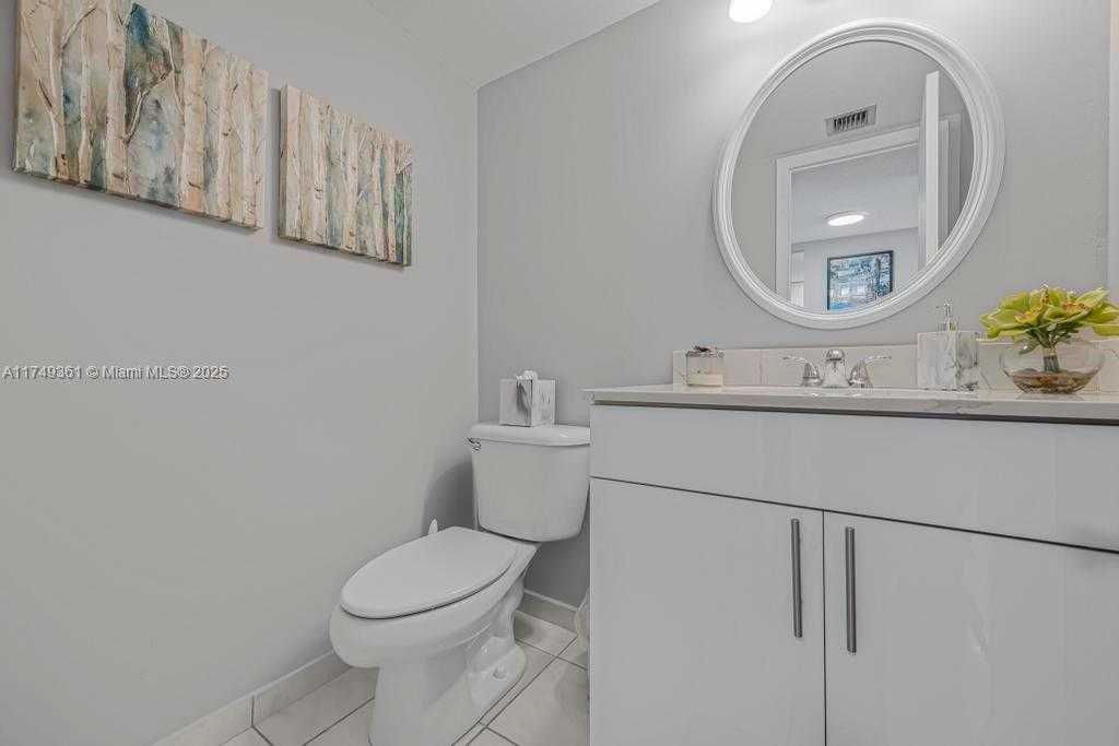 Small Image of 1410 SOUTH OCEAN DR #1103, Hollywood Number 12