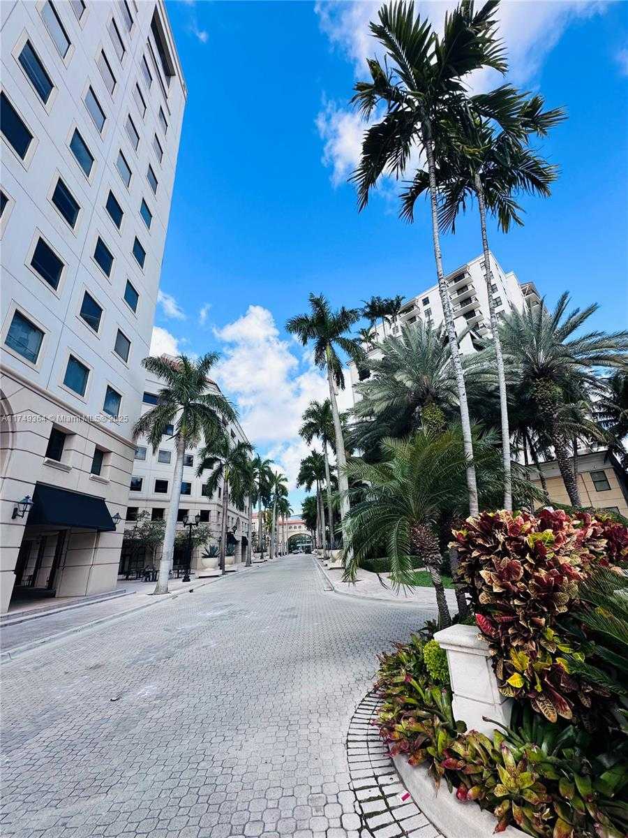Small Image of 888 SOUTH DOUGLAS RD #1512, Coral Gables Number 23
