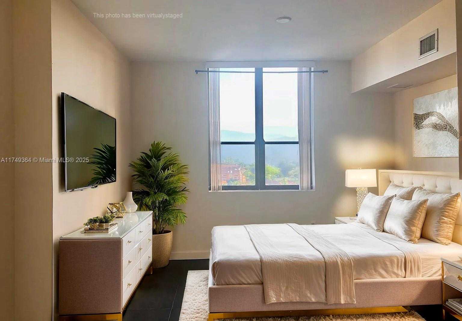 Small Image of 888 SOUTH DOUGLAS RD #1512, Coral Gables Number 3