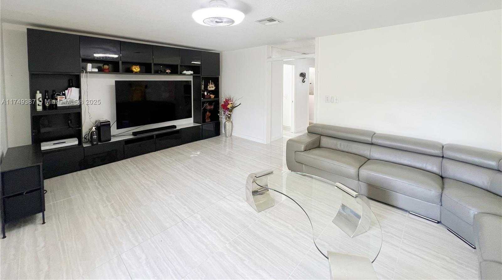 Small Image of 9024 NORTH WEST 45TH CT #9024, Sunrise Number 12