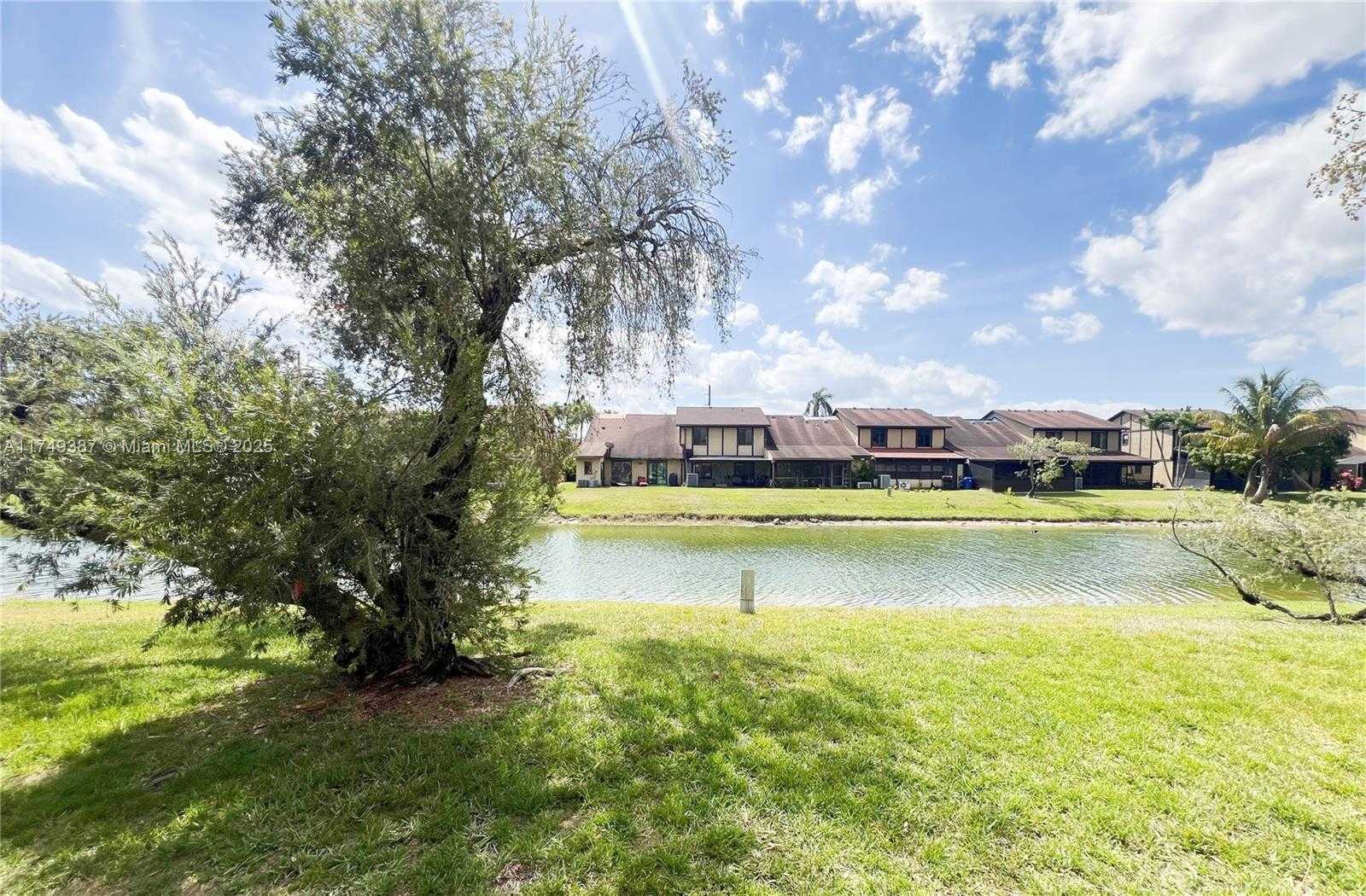 Small Image of 9024 NORTH WEST 45TH CT #9024, Sunrise Number 28