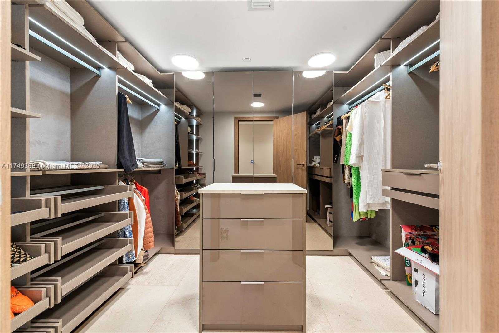 Small Image of 1135 103 ST #303, Bay Harbor Islands Number 20