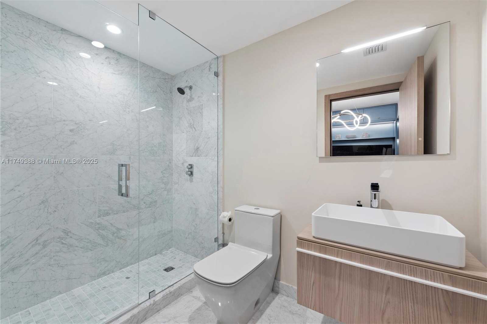 Small Image of 1135 103 ST #303, Bay Harbor Islands Number 24