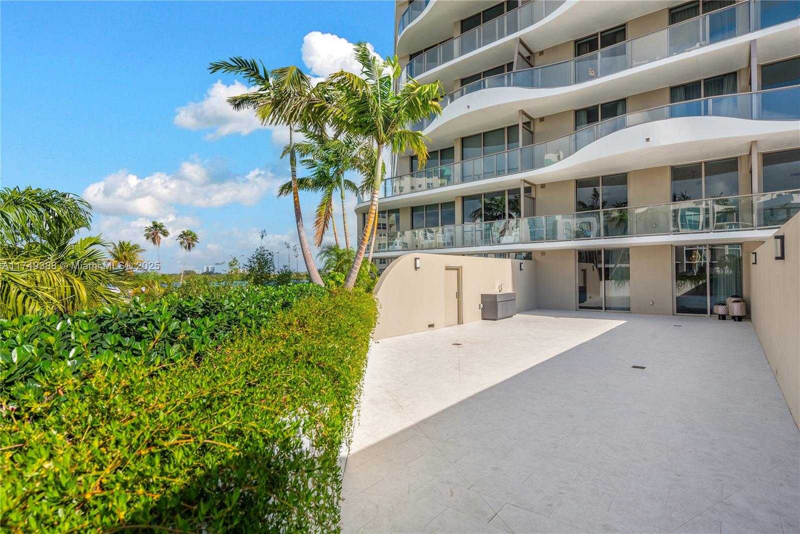 Small Image of 1135 103 ST #303, Bay Harbor Islands Number 29