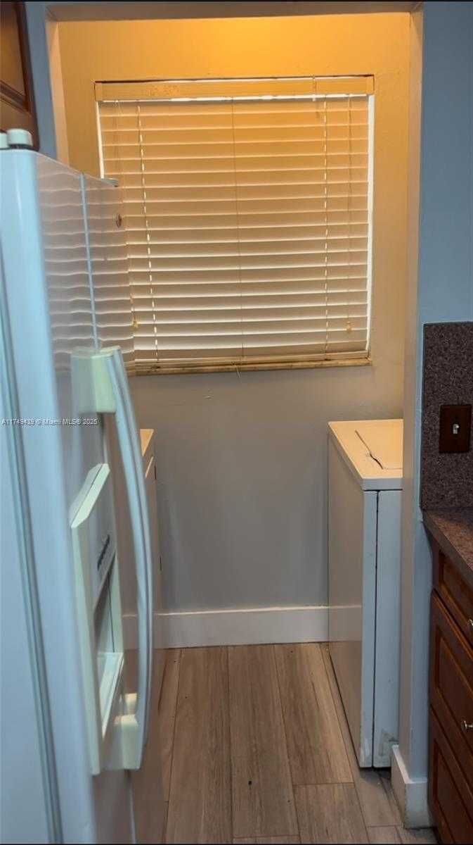 Small Image of 2350 WEST 53RD TER #12, Hialeah Number 10