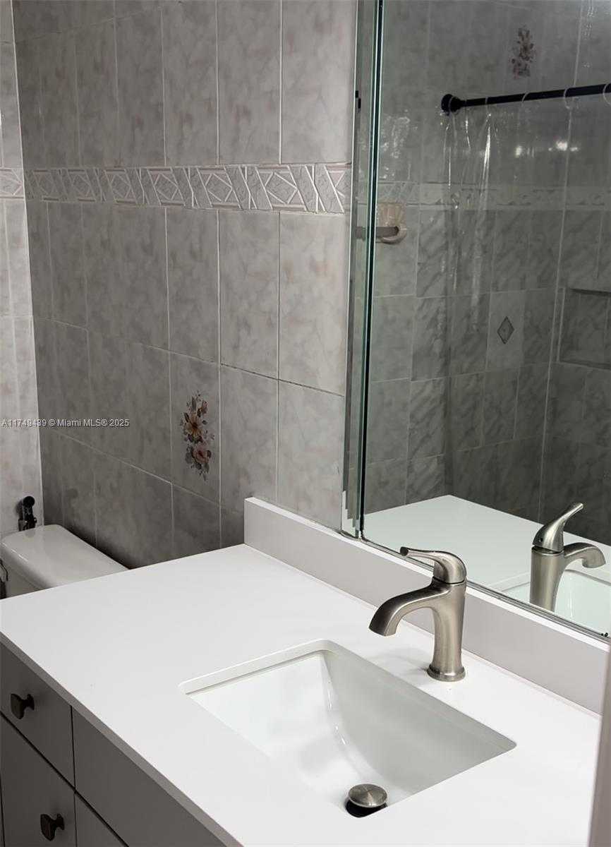 Small Image of 2350 WEST 53RD TER #12, Hialeah Number 12
