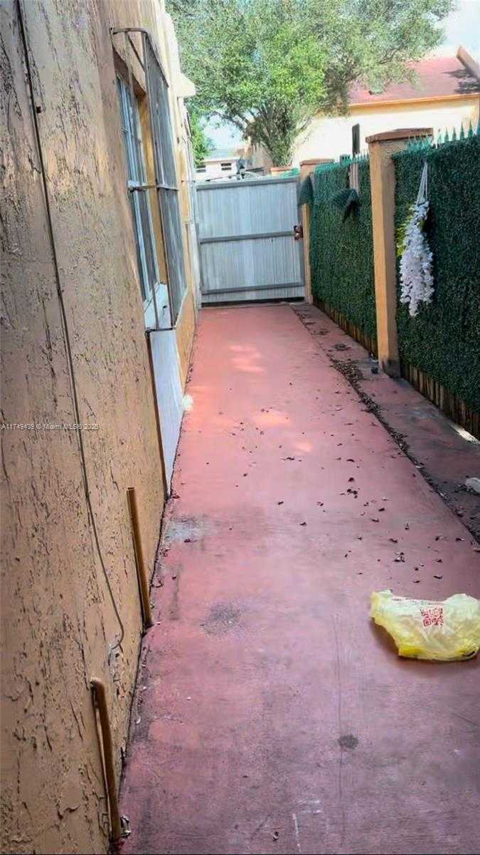 Small Image of 2350 WEST 53RD TER #12, Hialeah Number 30