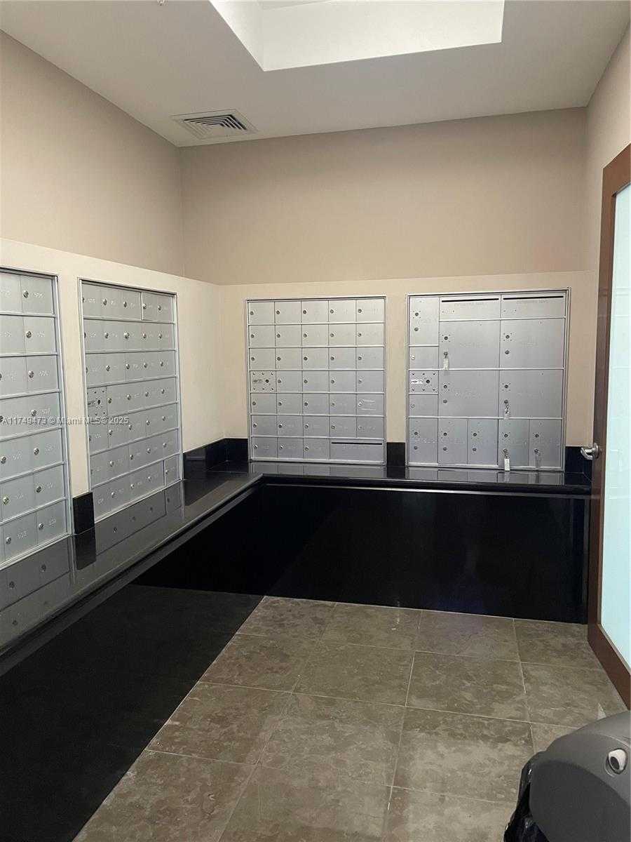 Small Image of 3180 SW 22nd Terrace, Miami, FL 33145, USA Number 22