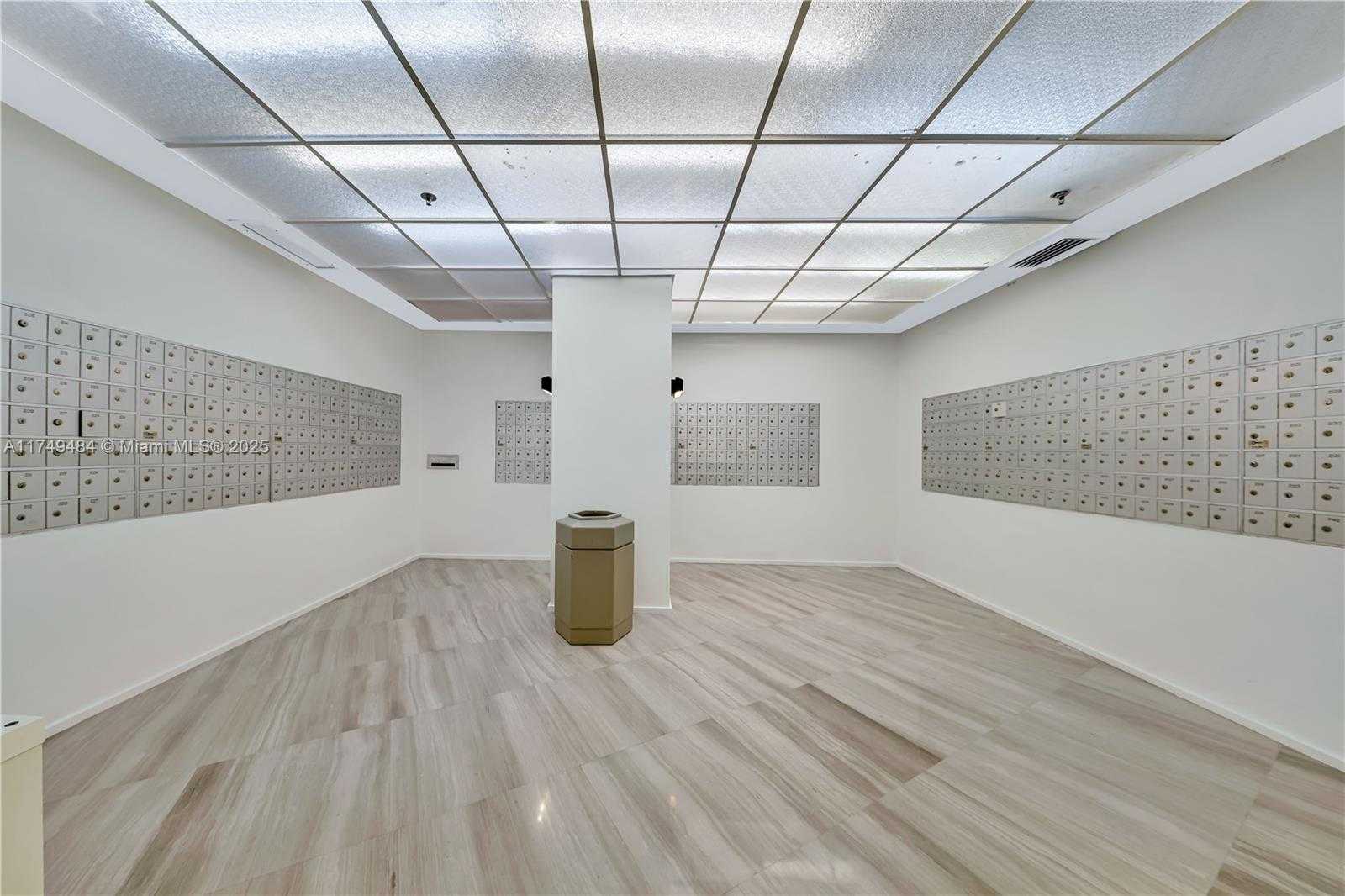 Small Image of 100 BAYVIEW DR #2014, Sunny Isles Beach Number 24
