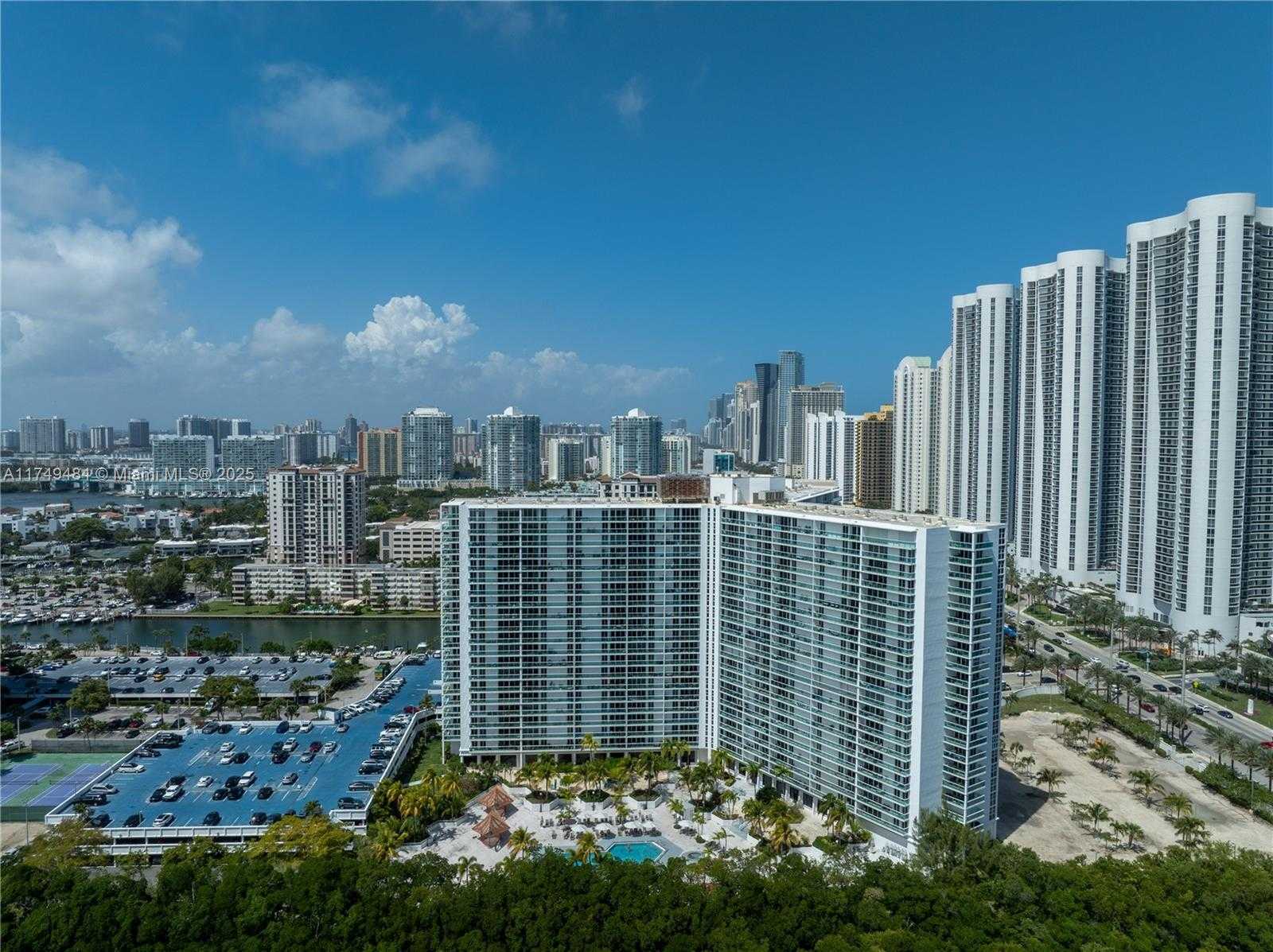 Small Image of 100 BAYVIEW DR #2014, Sunny Isles Beach Number 40