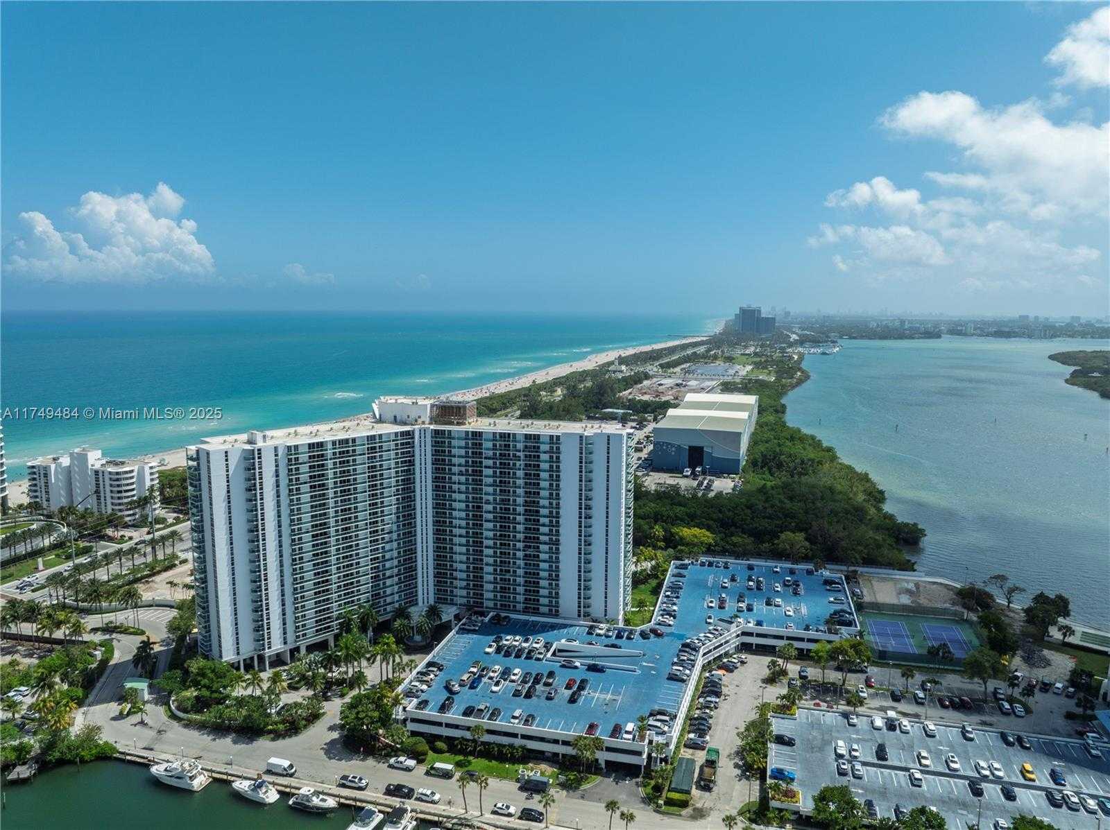 Small Image of 100 BAYVIEW DR #2014, Sunny Isles Beach Number 47