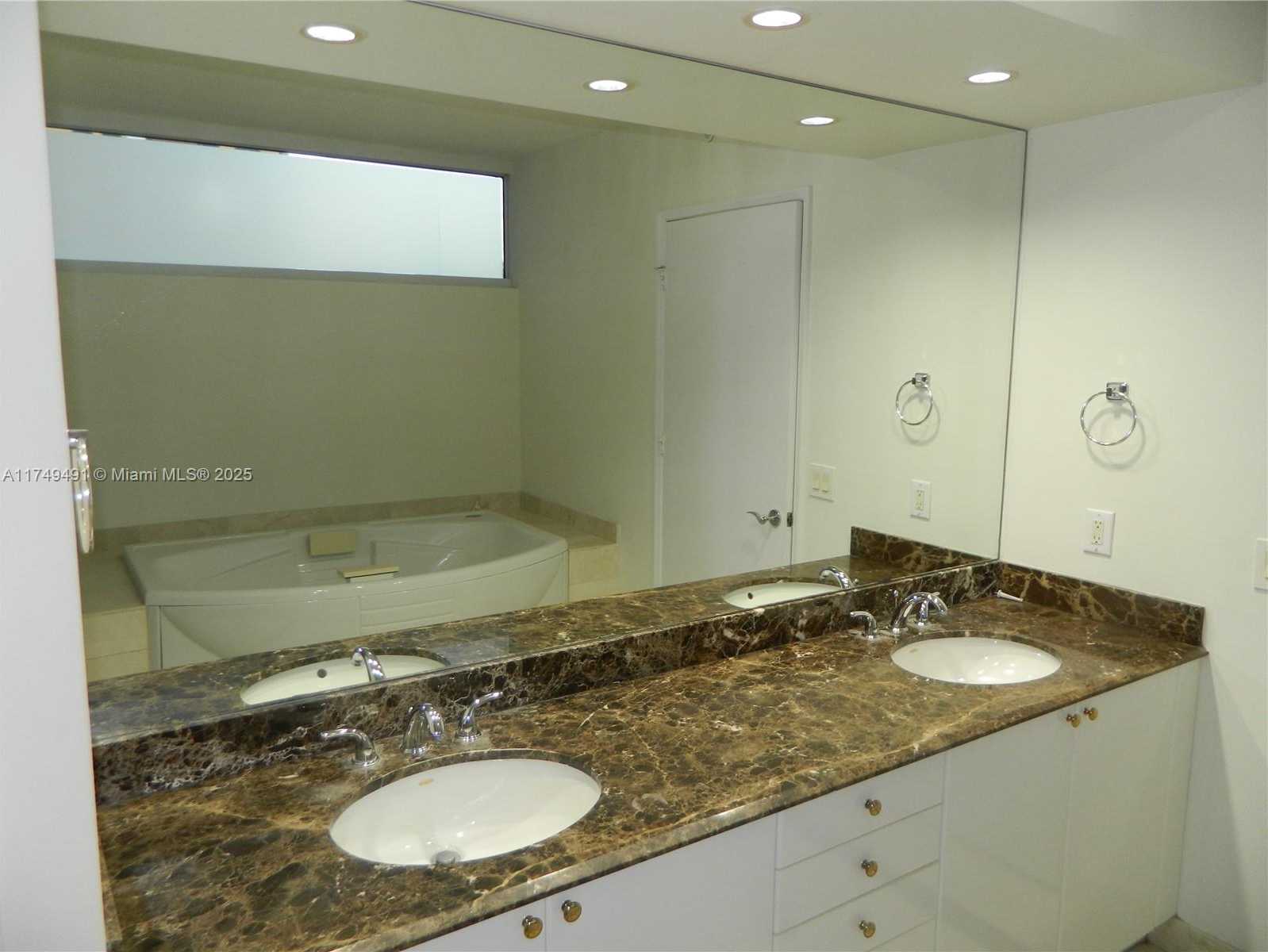 Small Image of 17555 COLLINS AVE #406, Sunny Isles Beach Number 14